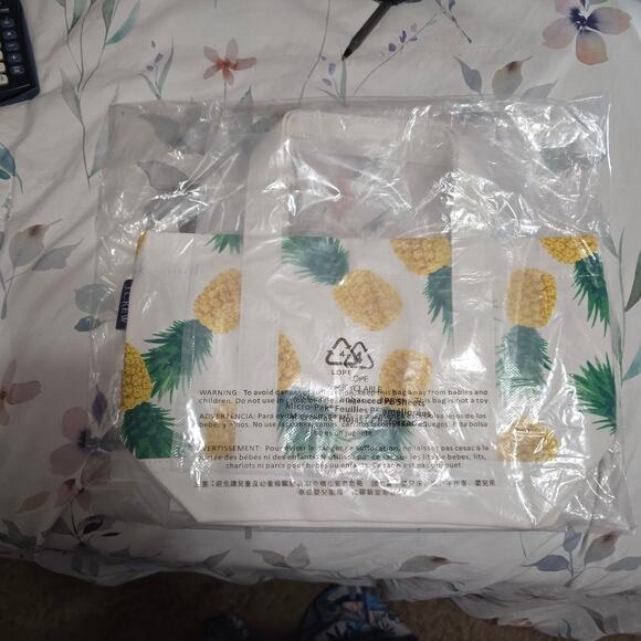 NWT J. Crew Canvas Pineapple Mini Tote in White Summer Green - Picture 2 of 4